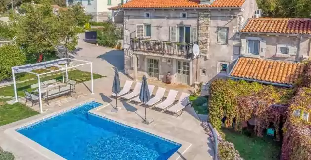 Villa Targetto mit Meerblick