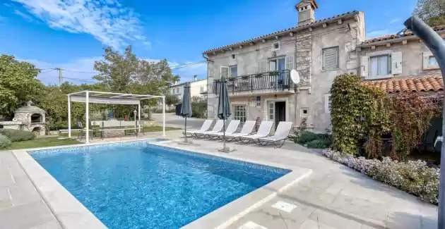  Villa Targetto mit Meerblick