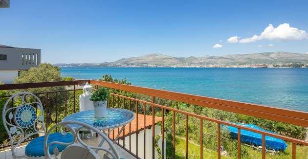 Beachfront Apartments / Appartamento B - Okrug Gornji