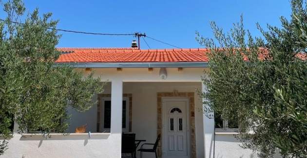 Holiday House Melissa 20m from the beach - Vinišće