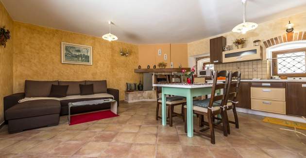 Apartment Fiorela I in Villa Valtrazza im Erdgeschoss mit Gemeinschaftspool