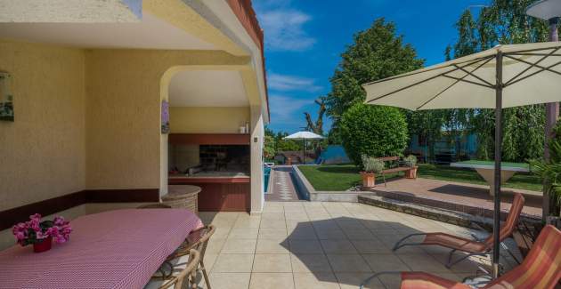 Apartment with Garden View in Villa Anita