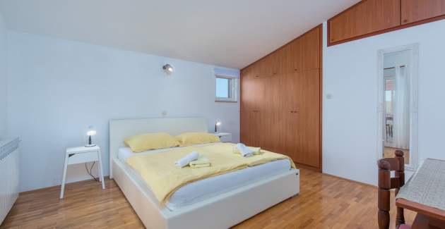 Apartment with Garden View in Villa Anita