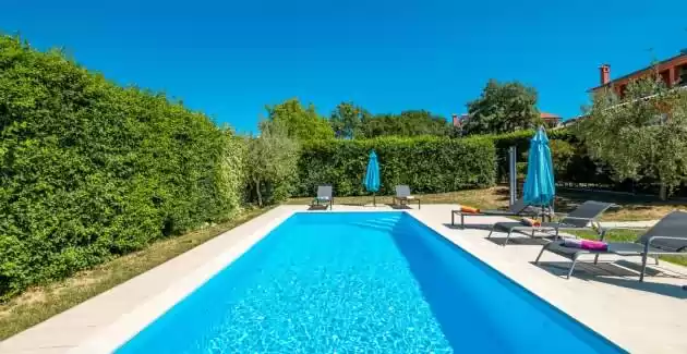 Casa Vacanze Kosuta con Piscina