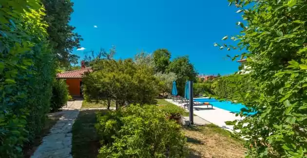 Casa Vacanze Kosuta con Piscina