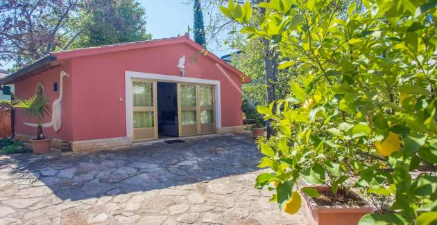 Ferienhaus Heidi mit eingezäunten Garten