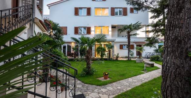 Villa Ladavac / Standard Double Room  S2