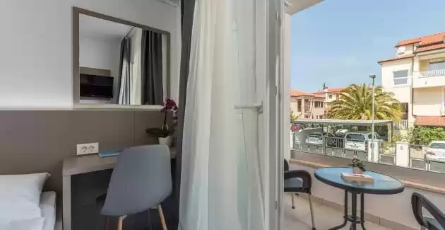 Villa Ladavac / Standard Double Room  S2