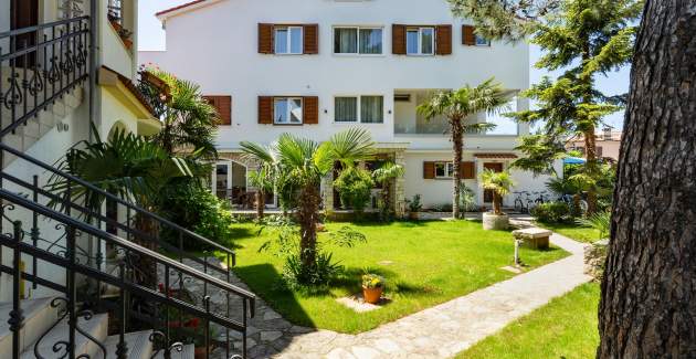 Villa Ladavac / Doppelzimmer mit Balkon S3