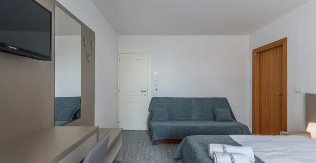 Villa Ladavac / Superior Doppelzimmer mit Balkon S4