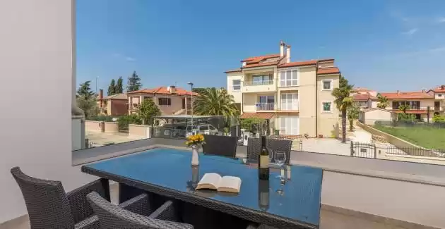 Villa Ladavac / Superior Doppelzimmer mit Balkon S5