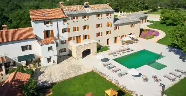 Villa Poropati, Groznjan Countryside Estate, Kids Pool, Weddings 