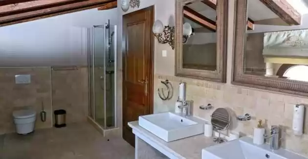 Atemberaubende Villa Carolus