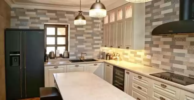 Atemberaubende Villa Carolus