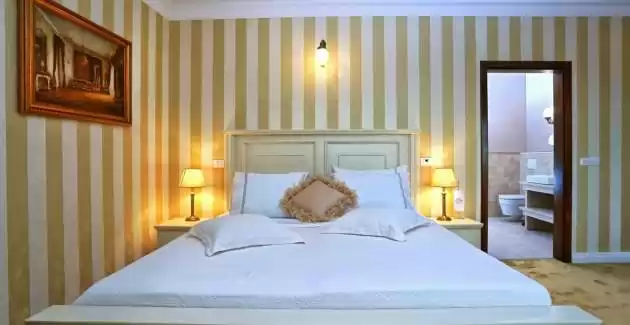 Atemberaubende Villa Carolus
