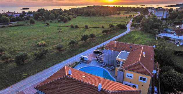 Appartamento Residence Elody I al Piano Terra con Terrazza