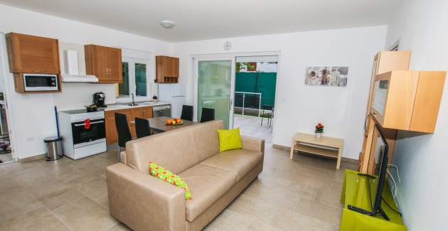 Two-Bedroom Apartment Residence Elody II with Shared Pool