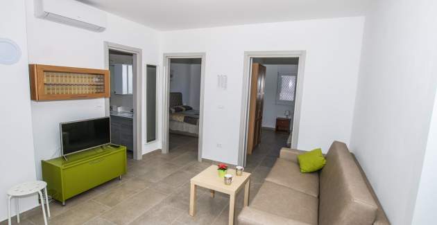 Ferienwohnung Residence Elody VI mit 2 Schlafzimmern, Balkon und Poolblick