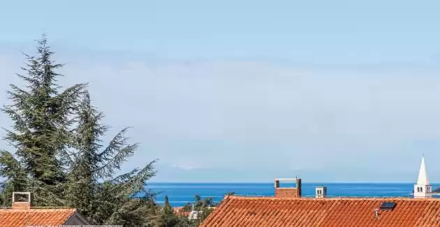 Ferienwohnung Ada auf dem Dachboden mit Meerblick - Poreč