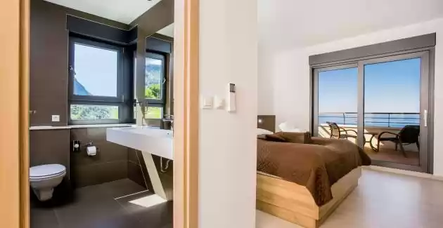Luxury villa View with pool in Makarska