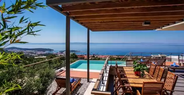 Luxury villa View with pool in Makarska