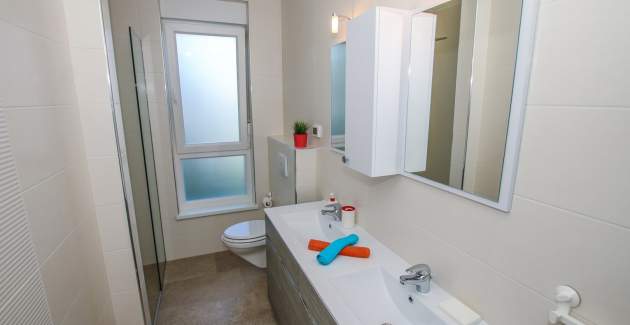 Three-Bedroom Apartment Residence Elody IX with Balcony and Pool View