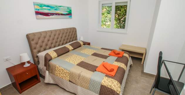 Three-Bedroom Apartment Residence Elody IX with Balcony and Pool View