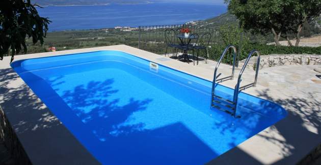 Villa Marija with private pool in Baska voda