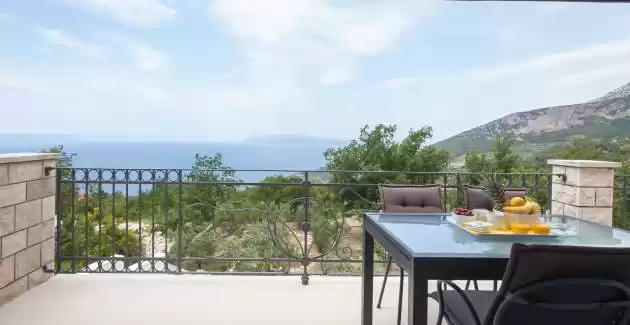  Luxury villa Retro