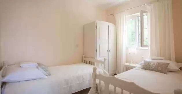  Luxury villa Retro
