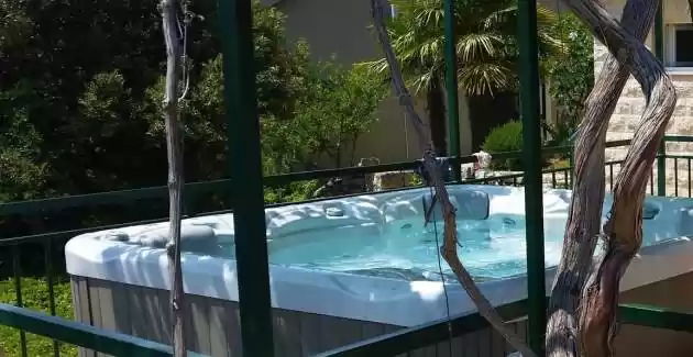 Holiday house Tender, jacuzzi