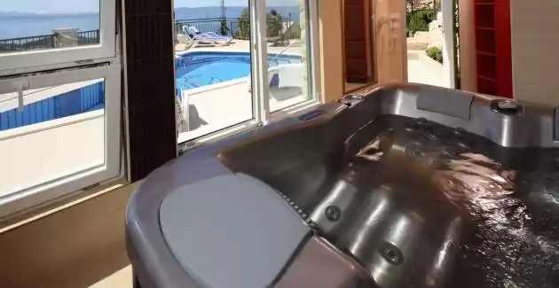 Villa Ivo i Bepo with heated pool in Makarska