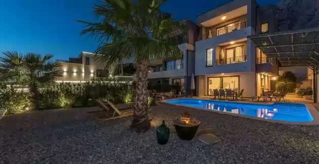 Villa Matic di lusso con piscina privata a Makarska