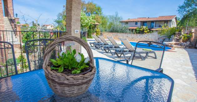 Apartment Manuel Ograde II with Shared Pool