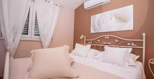  Holiday house Mars in Podgora, jacuzzi