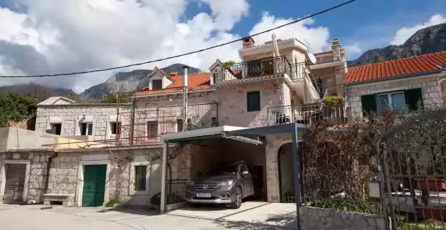 Ferienhaus Mario mit Whirlpool in Podgora