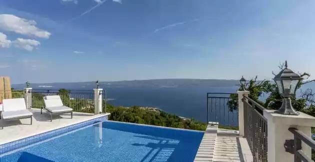 Villa Nareste con piscina riscaldata