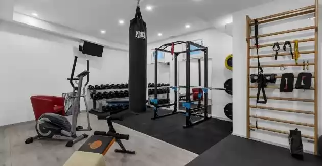  Luxury villa Mae in Makarska, basketball court