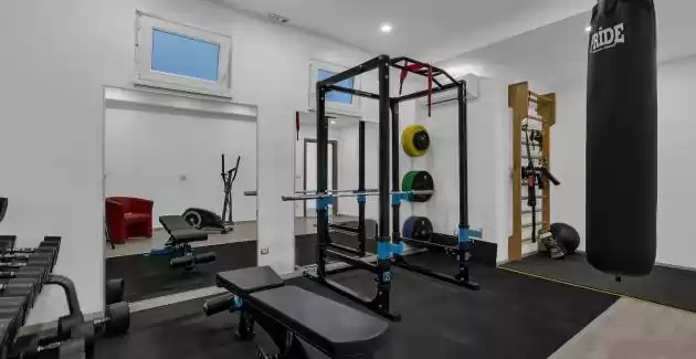  Luxury villa Mae in Makarska, basketball court