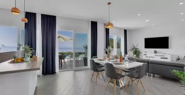  Luxury villa Mae in Makarska, basketball court