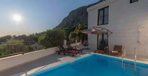 Luxury Villa Gabriel with wellness oasis near Makarska