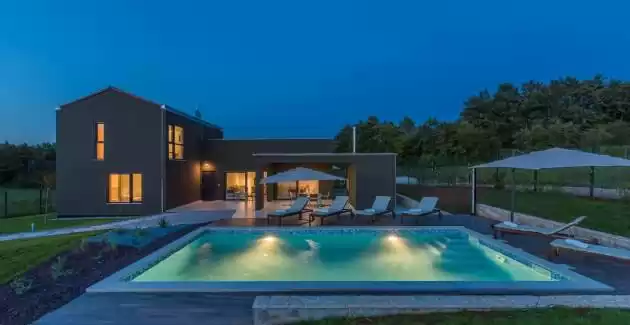 Villa di lusso Terra con piscina privata in Istria