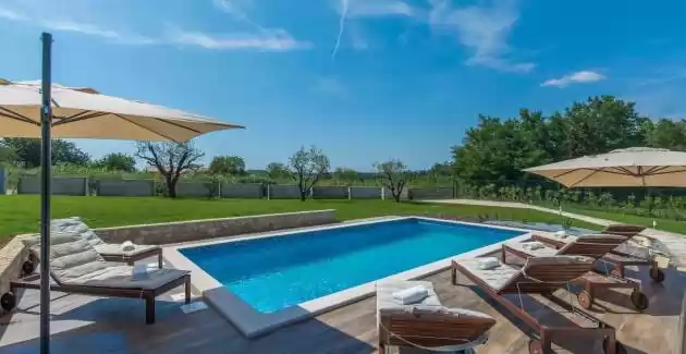 Luksuzna Villa Terra s privatnim bazenom u Istri