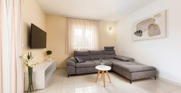 Villa Josip mit privatem Pool in Omis