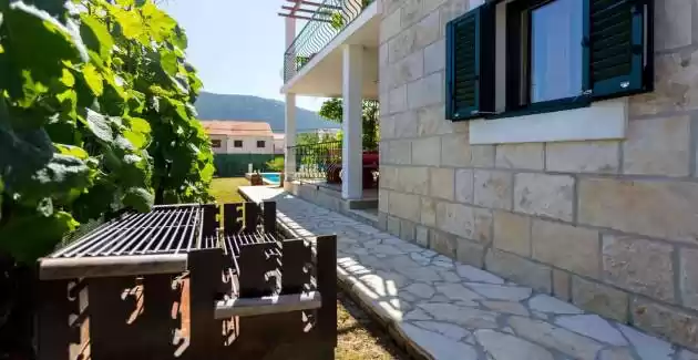 Villa Josip mit privatem Pool in Omis