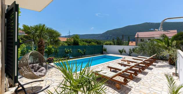 Villa Josip mit privatem Pool in Omis