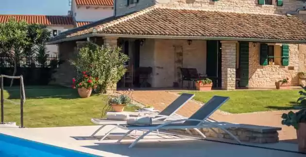 Villa Luna in Pietra con Piscina privata Idromassiaggio e Giardino