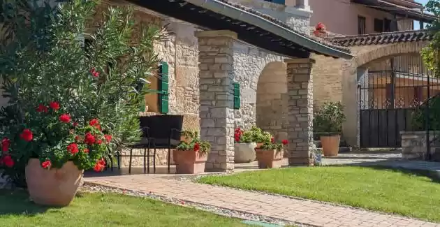 Villa Luna in Pietra con Piscina privata Idromassiaggio e Giardino
