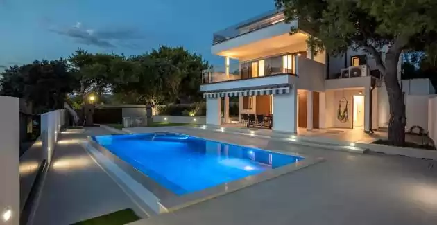 Villa Casa del Capitano, Razanj