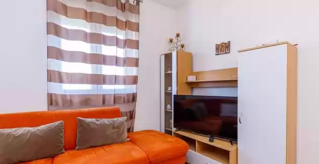 Apartment Mara Liznjan A1